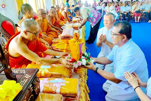 ภาพ No.260684:วันที่ 19 ตุลาคม พ.ศ. 2568 พิธีทอดกฐินสามัคคีทั่วไทย 30,000 วัด โดยคณะศิษยานุศิษย์ บูชาธรรม 81 ปี หลวงพ่อธัมมชโย ณ วัดเขาแก้ว ต.เขารูปช้าง อ.เมือง จ.สงขลา