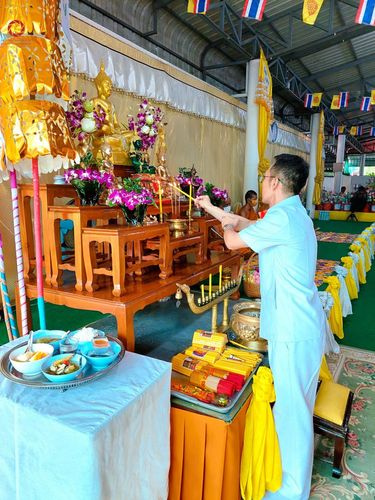 ภาพ No.165992:พิธีทอดกฐิน ณ วัดหนองขอน อ.หนองปรือ จ.กาญจนบุรี ในโครงการกฐินสามัคคีทั่วไทย 30,000 วัด บูชาธรรม 80 ปี หลวงพ่อธัมมชโย โดยคณะศิษยานุศิษย์วัดพระธรรมกาย วันที่ 20 ตุลาคม พ.ศ. 2567