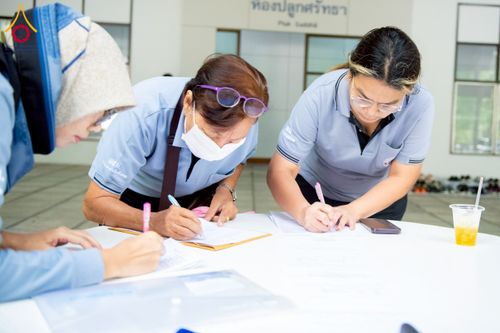 ภาพ No.259661:วันที่ 24 ตุลาคม พ.ศ. 2568 รพ.สต.คลองหนึ่ง อ.คลองหลวง สังกัด อบจ.ปทุมธานี จัดประชุมและมอบครุภัณฑ์ทางการแพทย์ เสริมพลัง อสม. ขับเคลื่อนสุขภาพชุมชนอย่างยั่งยืน ณ วัดพระธรรมกาย