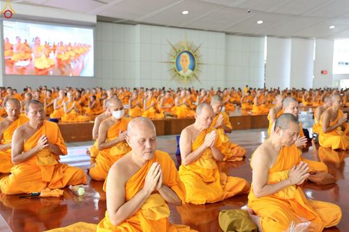 ภาพ No.228772:วันที่ 24 พฤษภาคม และ วันที่ 14 มิถุนายน พ.ศ.2568 พิธีถวายภัตตาหารเมนูสวรรค์ เพื่อการบรรลุธรรม ณ หอฉันคุณยายอาจารย์ฯ วัดพระธรรมกาย