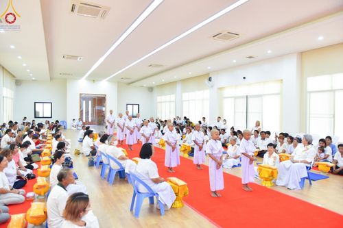 ภาพ No.133310:พิธีบรรพชาสามเณร ในโครงการบรรพชาสามเณร ฟื้นฟูพระพุทธศาสนาทั่วไทย ณ ศูนย์ปฏิบัติธรรมจันทบุรี วันพุธที่ 3 เมษายน พ.ศ. 2567
