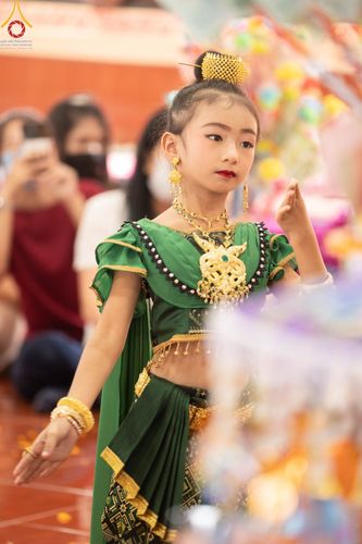 ภาพ No.100471:พิธีทอดกฐินสามัคคีทั่วไทย 5,000 วัด ณ วัดโป่งสะเก็ด จ.ชลบุรี วันที่ 26 พฤศจิกายน พ.ศ. 2566