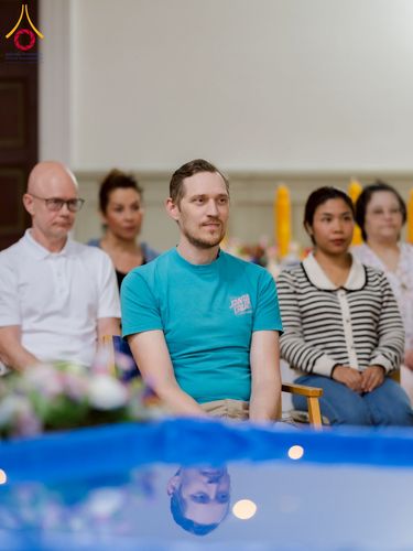 ภาพ No.232627:วันเสาร์ที่ 5 กรกฎาคม พ.ศ. 2568 Candlelight meditation & Vigil พิธีจุดเทียนให้สว่าง สู่ทางสงบ ณ วัดพระธรรมกายนอร์ธสวีเดน