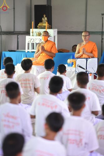 ภาพ No.133174:พิธีตัดปอยผม ธรรมทายาท โครงการสามเณรฟื้นฟูพระพุทธศาสนาทั่วไทย ณ ศูนย์ปฏิบัติธรรมวิหารแดง ตำบลเจริญธรรม อำเภอวิหารแดง จ.สระบุรี  วันที่ 31  มีนาคม พ.ศ. 2567