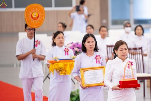 ภาพ No.241727:วันพุธที่ 27 สิงหาคม พ.ศ. 2568 พิธีมอบรางวัลเกียรติยศ แด่สามเณรที่สอบผ่าน โครงการสามเณรทรงปาฏิโมกข์ ปีที่ 3/2568 ณ ค่ายจองแชมป์ หมู่กฏิสามเณรเปรียญธรรม วัดพระธรรมกาย