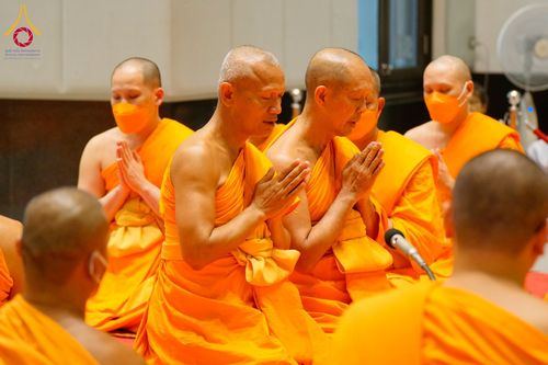 ภาพ No.62073:พิธีอุปสมบทในโครงการอุปสมบทหมู่ บูชาธรรมหลวงพ่อธัมมชโย พ.ศ.2567 ณ อุโบสถ วัดพระธรรมกาย จ.ปทุมธานี วันที่ 13-15 เมษายน พ.ศ. 2567