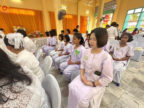 ภาพ No.182154:พิธีทอดกฐิน ณ วัดท่านางหอม จ.สงขลา ในโครงการทอดกฐินสามัคคีทั่วไทย 30,000 วัด บูชาธรรม 80 ปี หลวงพ่อธัมมชโย โดยคณะศิษยานุศิษย์วัดพระธรรมกาย วันที่ 27 ตุลาคม พ.ศ. 2567 กฐินสัมฤทธิ์เด็กดี V-Star โรงเรียนท่าจีนอุดมวิทยา จ.สงขลา