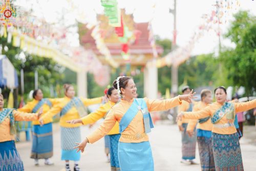 ภาพ No.166499:พิธีทอดกฐิน ณ วัดศรีพัฒนาราม อ.วังสะพุง จ.เลย ในโครงการกฐินสามัคคีทั่วไทย 30,000 วัด บูชาธรรม 80 ปี หลวงพ่อธัมมชโย โดยคณะศิษยานุศิษย์วัดพระธรรมกาย วันที่ 22 ตุลาคม พ.ศ. 2567