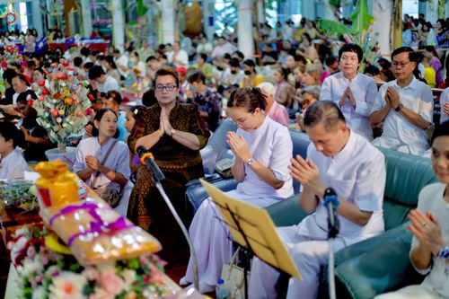 ภาพ No.254044:วันที่ 12 ตุลาคม พ.ศ. 2568 พิธีทอดกฐินสามัคคีทั่วไทย 30,000 วัด โดยคณะศิษยานุศิษย์ บูชาธรรม 81 ปี หลวงพ่อธัมมชโย ณ วัดหนองคล้า อ.ศรีราชา จ.ชลบุรี