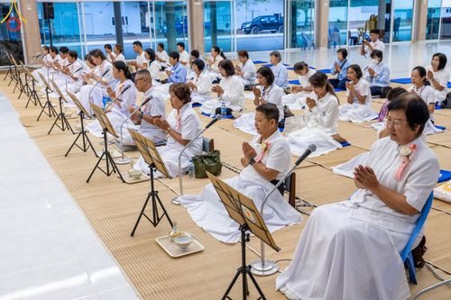 ภาพ No.127725:พิธีถวายภัตตาหารเป็นสังฆทาน แด่คณะพระธรรมยาตราฯ ในโครงการธรรมยาตราอัญเชิญพระบรมสารีริกธาตุ ประดิษฐาน ณ มหารัตนเจดีย์สิริปทุมสวรรค์ อ.บางกล่ำ จ.สงขลา วันที่ 8 มีนาคม พ.ศ. 2567