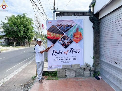 ภาพ No.152697:การเตรียมงานของเจ้าหน้าที่แผนกต่างๆ เพื่องานจุดโคมประทีปที่ ARMA MUSEUM บาหลี ประเทศอินโดนีเซีย งานจัดวันเสาร์ที่ 21 กันยายน พ.ศ. 2567