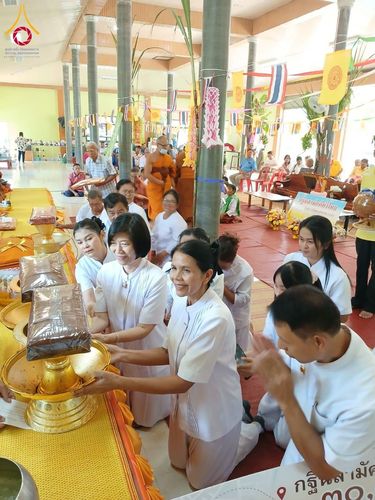 ภาพ No.181537:พิธีทอดกฐิน ณ วัดภูฐานเจ้าป่า อ.โนนดินแดง จ.บุรีรัมย์ ในโครงการทอดกฐินสามัคคีทั่วไทย 30,000 วัด บูชาธรรม 80 ปี หลวงพ่อธัมมชโย โดยคณะศิษยานุศิษย์วัดพระธรรมกาย วันที่ 25 ตุลาคม พ.ศ. 2567