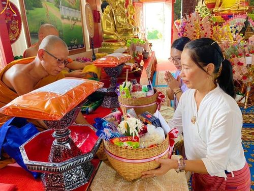 ภาพ No.162675:โครงการกฐินสามัคคีทั่วไทย 30,000 วัด บูชาธรรม 80 ปี หลวงพ่อธัมมชโย โดย คณะศิษยานุศิษย์วัดพระธรรมกาย ณ วัดแม่ยาก จ.ลำพูน วันที่ 19 ตุลาคม พ.ศ. 2567