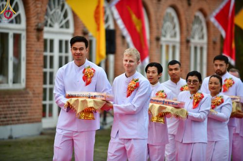 ภาพ No.98785:พิธีทอดกฐินสามัคคี เพื่องานเผยแผ่พระพุทธศาสนาวิชชาธรรมกาย ณ วัดพระธรรมกายคอร์ซัวร์ ลุสท์สโกว ประเทศเดนมาร์ก วันเสาร์ที่ 25 พฤศจิกายน พ.ศ. 2566