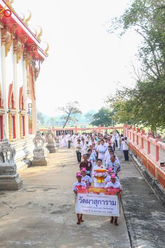 ภาพ No.200340:พิธีทอดผ้าป่าทำนุบำรุงศาสนสถาน ณ วัดผาสุการาม ตำบลบางไทรป่า อำเภอบางเลน จังหวัดนครปฐม ในโครงการธรรมยาตรา กตัญญูบูชา มหาปูชนียาจารย์ พระมงคลเทพมุนี(สด จนฺทสโร) พระผู้ปราบมาร อนุสรณ์สถาน 7 แห่ง ปีที่ 13 วันที่ 22 มกราคม พ.ศ. 2568