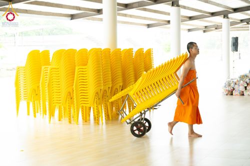 ภาพ No.212391:วันเสาร์ที่ 22 มีนาคม พ.ศ. 2568 พิธีถวายสังฆทานแด่คณะสงฆ์ 323 วัด ปีที่ 21 ครั้งที่ 175 พิธีมอบกองทุนหนุนแรงใจช่วยครูใต้ ปีที่ 18 ครั้งที่ 139 และพิธีทำบุญอุทิศส่วนกุศลให้ผู้วายชนม์ ณ ศูนย์ปฏิบัติธรรมภาคใต้ อำเภอบางกล่ำ จังหวัดสงขลา