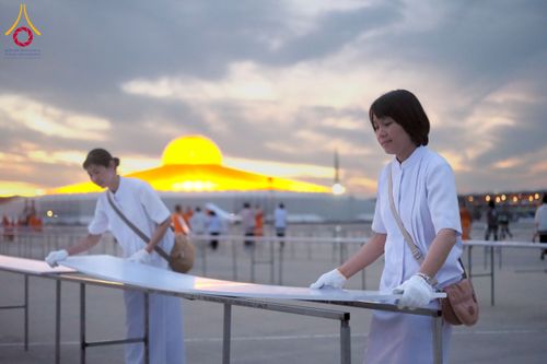 ภาพ No.217698:วันที่ 10-14 เมษายน พ.ศ. 2568 เจ้าหน้าที่อาสาสมัคร เตรียมงานวันคุ้มครองโลก ชุดที่ 2 วัดพระธรรมกาย จ.ปทุมธานี