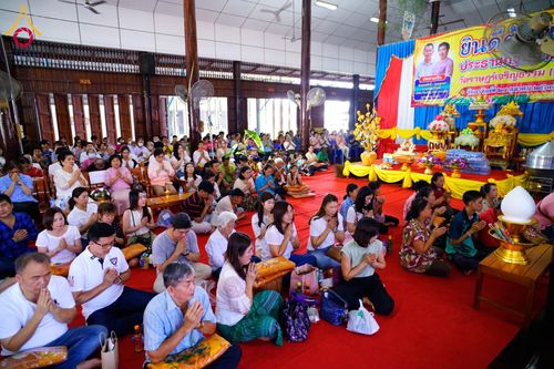 ภาพ No.178564:พิธีทอดกฐิน ณ วัดราษฎร์เจริญธรรม ต.ดำเนินสะดวก อ.ดำเนินสะดวก จ.ราชบุรี ในโครงการกฐินสามัคคีทั่วไทย 30,000 วัด บูชาธรรม 80 ปี หลวงพ่อธัมมชโย โดยคณะศิษยานุศิษย์วัดพระธรรมกาย วันที่ 27 ตุลาคม พ.ศ. 2567