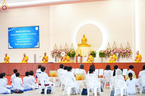 ภาพ No.101260:พิธีบรรพชาธรรมทายาท ในโครงการอุปสมบทบูชาธรรม มหาปูชนียาจารย์ พ.ศ. 2566 ณ วัดไชยชุมพลชนะสงคราม จ.กาญจนบุรี วันที่ 6 ธันวาคม พ.ศ. 2566