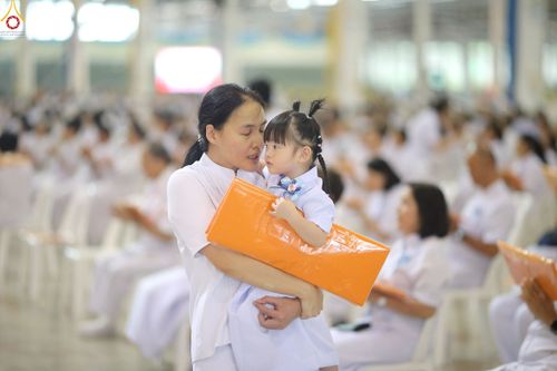 ภาพ No.240654:วันพุธที่ 27 สิงหาคม พ.ศ. 2568 พิธีทอดผ้าป่าเพื่อสร้างอาคาร  82 ปี หลวงพ่อธัมมชโย สมทบกฐินวัดพระธรรมกาย และกฐิน 30,000 วัดทั่วประเทศ ครั้งที่ 1