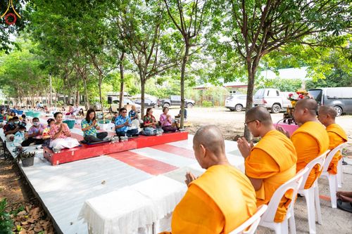 ภาพ No.62817:พิธีตักบาตรฉลองสามเณรใหม่ ในโครงการบรรพชาสามเณร ฟื้นฟูพระพุทธศาสนาทั่วไทย ณ ศูนย์ปฏิบัติธรรมพนมสารคาม(เพชรตะวัน) จ.ฉะเชิงเทรา วันที่ 12 เมษายน พ.ศ. 2567