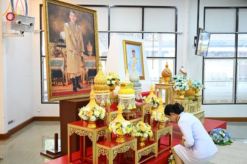 ภาพ No.57860:นายอำเภอคลองหลวง นำพสกนิกรร่วมพิธีเจริญพระพุทธมนต์ ถวายเป็นพระราชกุศล เนื่องในโอกาสวันคล้ายวันประสูติ สมเด็จพระเจ้าลูกยาเธอ เจ้าฟ้าทีปังกรรัศมีโชติฯ ณ วัดพระธรรมกาย วันจันทร์ที่ 29 เมษายน พ.ศ. 2567