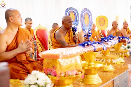 ภาพ No.256457:วันที่ 13 ตุลาคม พ.ศ. 2568 พิธีทอดกฐินสามัคคีทั่วไทย 30,000 วัด โดยคณะศิษยานุศิษย์ บูชาธรรม 81 ปี หลวงพ่อธัมมชโย ณ วัดทุ่งพนมวัง อ.สีคิ้ว จ.นครราชสีมา