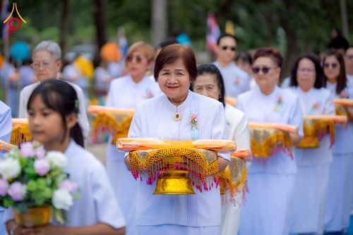 ภาพ No.251428:วันเสาร์ที่ 11 ตุลาคม พ.ศ. 2568 พิธีทอดกฐินสามัคคีประจำปี พ.ศ. 2568 สร้างทุกสิ่ง เพื่อการสร้างคนให้เป็นคนดี ณ ศูนย์อบรมเยาวชนปักธงชัย นครราชสีมา