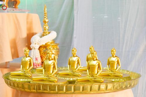 ภาพ No.123540:พิธีถวายสลากภัต แด่พระภิกษุสงฆ์ เพื่อโครงการธรรมยาตรา กตัญญูบูชา มหาปูชนียาจารย์ พระมงคลเทพมุนี (สด จนฺทสโร) พระผู้ปราบมาร อนุสรณ์สถาน 7 แห่ง ปีที่ 12 ระหว่างวันที่ 2 - 31 มกราคม พ.ศ.2567