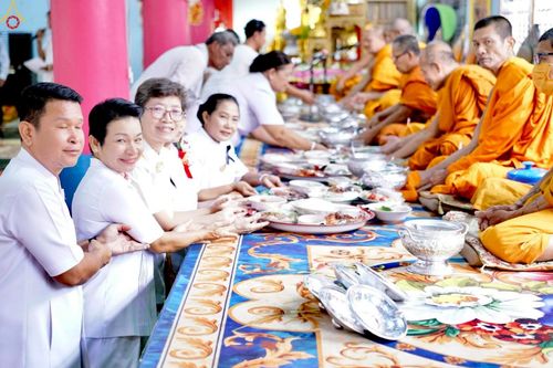 ภาพ No.277227:วันที่ 1 พฤศจิกายน พ.ศ. 2568 พิธีทอดกฐินสามัคคีทั่วไทย ณ วัดโคกกลาง อ.หนองม่วง จ.ลพบุรี โดยคณะศิษยานุศิษย์ บูชาธรรม 81 ปี หลวงพ่อธัมมชโย