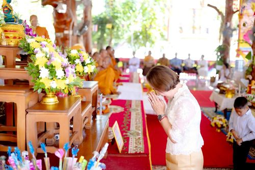 ภาพ No.257659:วันที่ 18 ตุลาคม พ.ศ. 2568 พิธีทอดกฐินสามัคคีทั่วไทย 30,000 วัด โดยคณะศิษยานุศิษย์ บูชาธรรม 81 ปี หลวงพ่อธัมมชโย ณ วัดหัวหิน บ้านสะอาด อ.เมือง จ.ขอนแก่น