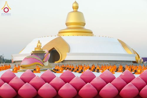 ภาพ No.116835:พระธรรมยาตราร่วมปฏิบัติธรรม และถ่ายภาพหมู่ประวัติศาสตร์ ปีที่ 12  วันที่ 21 มกราคม พ.ศ. 2567  ณ อนุสรณ์สถานบางปลา จ.นครปฐม