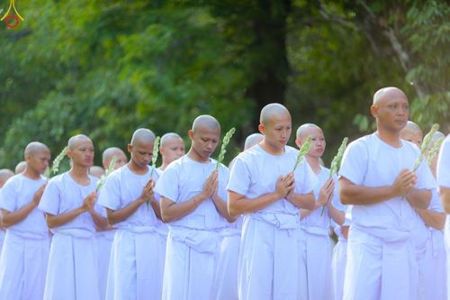 ภาพ No.103019:พิธีวันทาเจดีย์ พิธีเวียนประทักษิณ ธรรมทายาทชาวอินโดนีเซียกว่า 1,000 คน ณ มหาเจดีย์บุโรพุทโธ ประเทศอินโดนีเซีย ในวันที่ 19 ธันวาคม พ.ศ. 2566