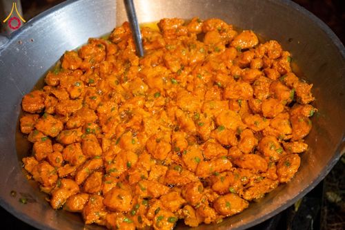 ภาพ No.194332:พิธีถวายภัตตาหารเป็นสังฆทาน แด่พระธรรมยาตรา ณ อนุสรณ์สถานมหาวิหารพระมงคลเทพมุนี (โลตัสแลนด์) อ.สองพี่น้อง จ.สุพรรณบุรี ในโครงการธรรมยาตรา กตัญญูบูชา มหาปูชนียาจารย์ พระมงคลเทพมุนี(สด จนฺทสโร) พระผู้ปราบมาร ปีที่ 13 วันที่ 13 มกราคม พ.ศ.2568