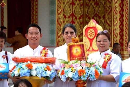 ภาพ No.254019:วันที่ 12 ตุลาคม พ.ศ. 2568 พิธีทอดกฐินสามัคคีทั่วไทย 30,000 วัด โดยคณะศิษยานุศิษย์ บูชาธรรม 81 ปี หลวงพ่อธัมมชโย ณ วัดคลองเกษม(หลวงพ่อลา) อ.หันคา จ.ชัยนาท