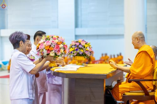 ภาพ No.281087:วันที่ 21 ธันวาคม พ.ศ.2568 พิธีมุทิตาหลวงพ่อทัตตชีโว ณ ห้องแก้วสารพัดนึก วัดพระธรรมกาย