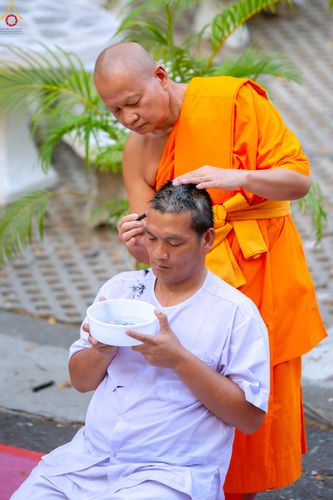 ภาพ No.319815:วันอาทิตย์ที่ 5 เมษายน พ.ศ.2569 พิธีตัดปอยผม และปลงผมนาคธรรมทายาท โครงการบรรพชาและอุปสมบทหมู่ รุ่นบูชาธรรม 82 ปี หลวงพ่อธัมมชโย