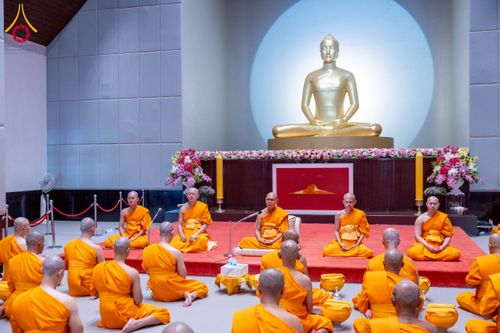 ภาพ No.256355:วันที่ 4 ตุลาคม พ.ศ. 2568 พิธีบรรพชาอุปสมบท  โครงการอุปสมบทหมู่บูชาธรรม 141 ปี  พระมงคลเทพมุนี (สด จนฺทสโร) ณ โบสถ์พระไตรปิฏก วัดพระธรรมกาย จ.ปทุมธานี