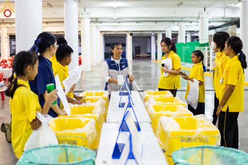 ภาพ No.59509:การอบรมอาสาสมัคร  เตรียมงานและจัดถวายภัตตาหาร แด่พระสังฆาธิการ 10,000 กว่าวัดทั่วประเทศ ในวันที่ 21-22 เมษายน พ.ศ.2567 เพื่องานวันคุ้มครองโลก จัดโดย ชมรมพุทธศาสตร์สากลฯ