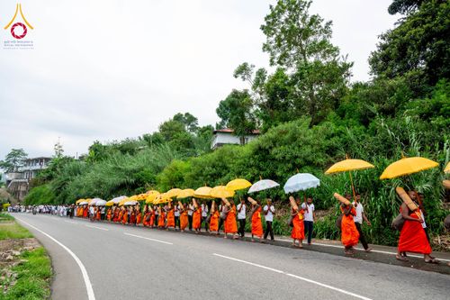 ภาพ No.226407:วันที่ 7-10 พฤษภาคม พ.ศ. 2568 โครงการเดินธรรมยาตรา สยาม-ลังกา ธรรมยาตรา ฉลองเทศกาลวิสาขบูชาแห่งชาติ ศรีลังกา บูชาธรรม 81 ปี หลวงพ่อธัมมชโย เมืองนูวราอิลิยา ประเทศศรีลังกา