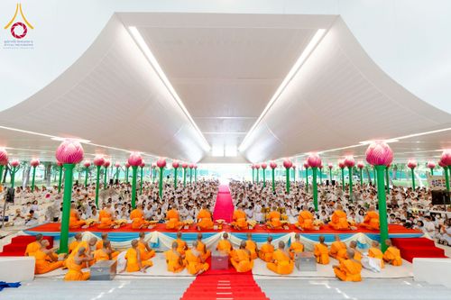 ภาพ No.223897:วันอาทิตย์ที่ 11 พฤษภาคม พ.ศ. 2568 พิธีอุปสมบทสามเณรเปรียญธรรมอุปสมบทอุทิศชีวิต 9 รูป อุบาสก 1 ท่าน ณ อุโบสถพระไตรปิฏกวัดพระธรรมกาย