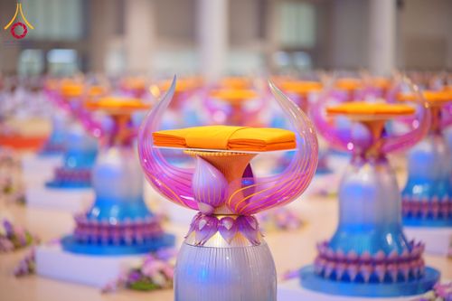 ภาพ No.134460:พิธีทอดผ้าป่าสมทบ มหาสังฆทาน 10,000 วัด ทั่วไทย วันอาทิตย์ต้นเดือนที่ 7 เมษายน พ.ศ.2567 ณ ห้องแก้วสารพัดนึก 1 สภาธรรมกายสากล  วัดพระธรรมกาย จ.ปทุมธานี