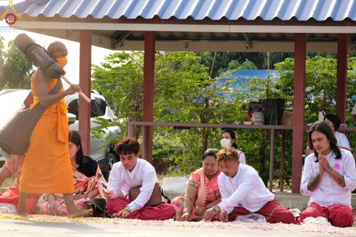 ภาพ No.120172:พิธีต้อนรับพระธรรมยาตรา ในโครงการธรรมยาตรา กตัญญูบูชา มหาปูชนียาจารย์ พระมงคลเทพมุนี(สด จนฺทสโร) พระผู้ปราบมาร อนุสรณ์สถาน 7 แห่ง ปีที่ 12 วันที่ 28 มกราคม พ.ศ. 2567 ณ วัดพระธรรมกาย จ.ปทุมธานี