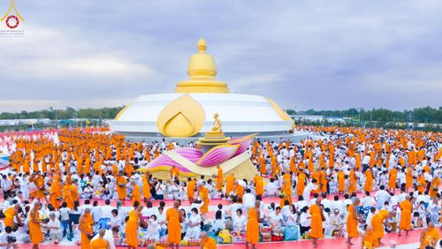 ภาพ No.118623:พิธีตักบาตรพระธรรมยาตรา ปีที่ 12 ณ อนุสรณ์สถานลำดับที่ 5 สถานที่เผยแผ่วิชชาธรรมกายครั้งแรก อนุสรณ์สถานบางปลา จ.นครปฐม วันที่ 25 มกราคม พ.ศ. 2567