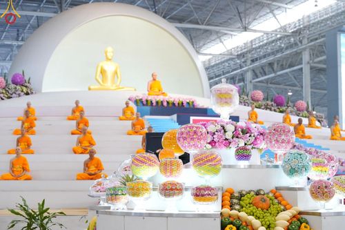 ภาพ No.206012:พิธีตักบาตร และ พิธีบูชาข้าวพระ ในวันอาทิตย์ต้นเดือน 2 กุมภาพันธ์ พ.ศ. 2568 ณ สภาธรรมกายสากล วัดพระธรรมกาย