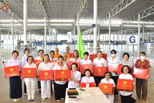 ภาพ No.212182:วันจันทร์ที่ 17 มีนาคม พ.ศ. 2568 บุญบรรจุกล่องไทยธรรม เพื่อถวายแด่พระสังฆาธิการ 40,000 กว่าวัดทั่วไทย ในวันคุ้มครองโลก 22 เมษายน พ.ศ. 2568 ณ บ้านแก้วเรือนทองคุณยายฯ วัดพระธรรมกาย