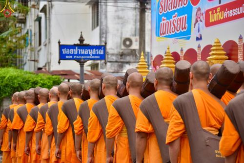 ภาพ No.128296:พิธีอัญเชิญพระบรมสารีริกธาตุ " ใจกลางเมืองนครหาดใหญ่ " เพื่อประดิษฐาน ณ มหารัตนเจดีย์สิริปทุมสวรรค์ (เจดีย์อริยพุทธะ 5 พระองค์) ศูนย์ปฏิบัติธรรมภาคใต้ อ.บางกล่ำ จ.สงขลา  วันที่ 9 มีนาคม พ.ศ.2567 (ชุดที่ 1)