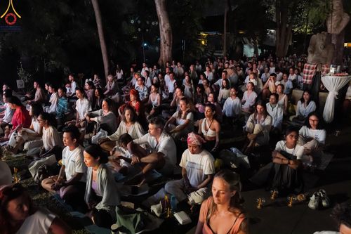 ภาพ No.156480:วัดพุทธบาหลีและวัดพระธรรมกาย จัดปฏิบัติธรรมนานาชาติ 1,151 คนจาก 78 ประเทศ ใน "วันสันติภาพสากล" ณ บาหลี อินโดนีเซีย วันเสาร์ที่ 21 กันยายน พ.ศ. 2567 เวลา 16.00-21.00 น. ณ พิพิธภัณฑ์ ARMA เมืองอูบุด จังหวัดบาหลี ประเทศอินโดนีเซีย