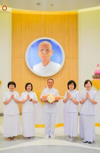 ภาพ No.223248:วันที่ 2 -10 พฤษภาคม พ.ศ. 2568 พิธีตัดปอยผม ปลงผม พิธีขอขมาลาอุปสมบทอุทิศชีวิต ของอุบาสก พิสิทธิ์ หมื่นแกล้ว  ณ วัดพระธรรมกาย