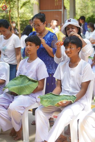ภาพ No.61921:โครงการบรรพชาสามเณร เพื่อฟื้นฟูพระพุทธศาสนาทั่วไทย ณ ศูนย์อบรมที่พักสงฆ์บ้านร่มเย็น จ.นราธิวาส วันที่ 1 เมษายน พ.ศ. 2567
